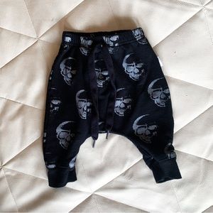 Portage & Main 🇨🇦 • Joggers (0-6M)